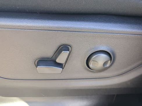 New 2026 RAM 1500 Big Horn AWD/4WD image 18
