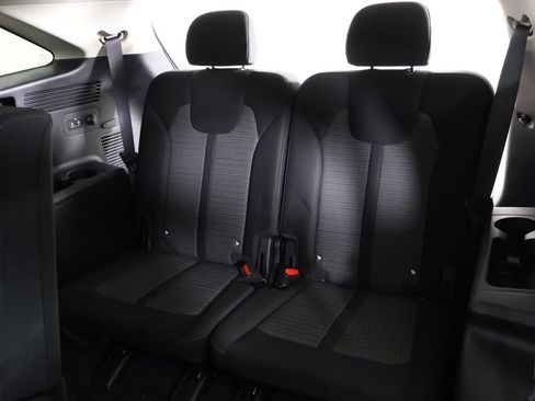Used 2024 Kia Sorento LX FWD image 33