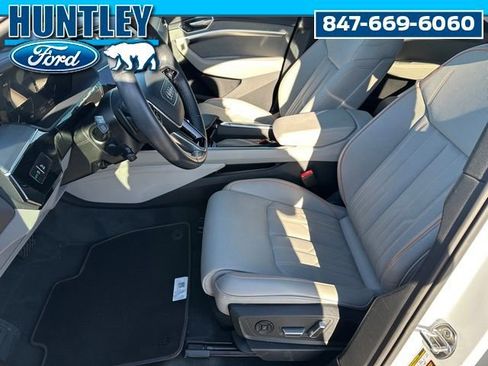 Used 2024 Audi Q8 e-tron Prestige image 20