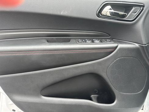 Used 2025 Dodge Durango GT image 10