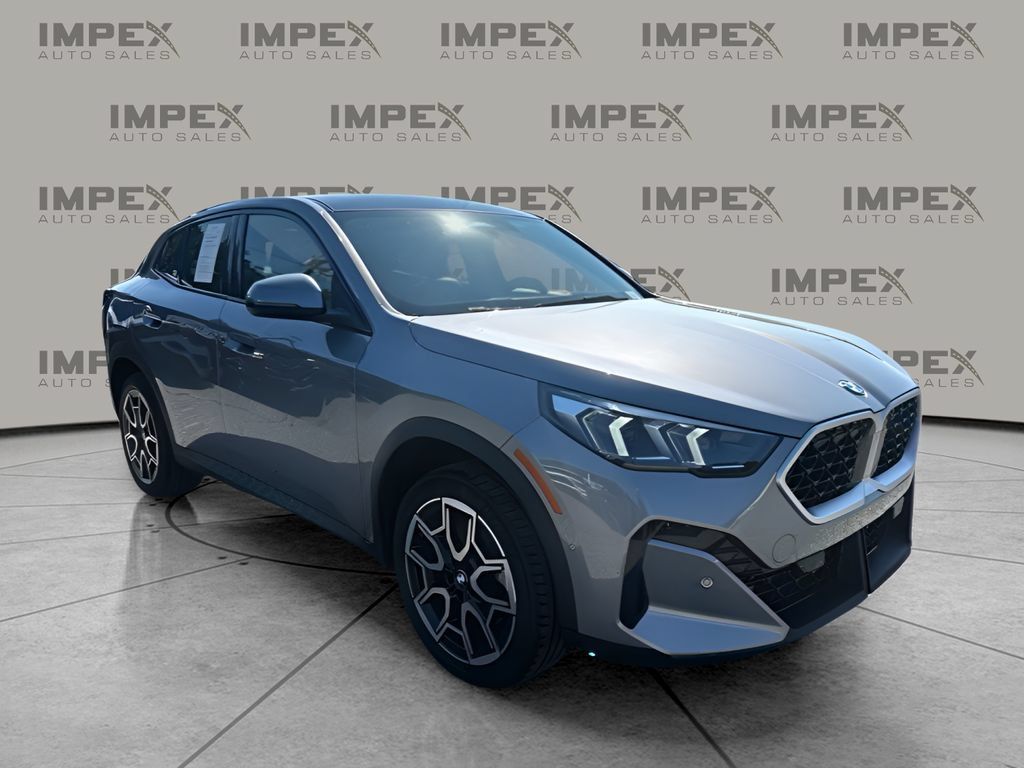 Used 2025 BMW X2 xDrive28i AWD/4WD image 7