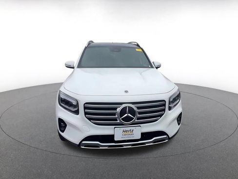 Used 2025 Mercedes-Benz GLB 250 image 3