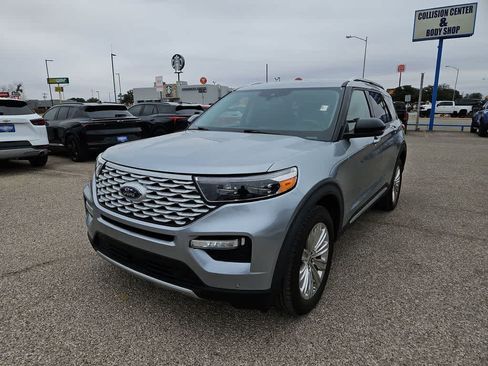 Used 2022 Ford Explorer Limited w/ Hybrid Equipment Group 310A AWD/4WD image 4