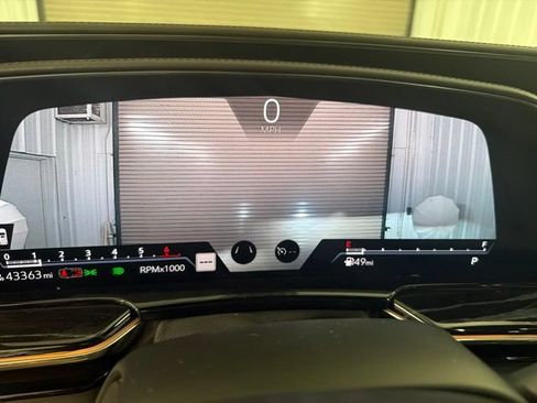 Used 2021 Cadillac Escalade Sport w/ LPO, Illumination Package RWD image 33