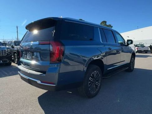 New 2026 GMC Yukon XL Elevation image 8