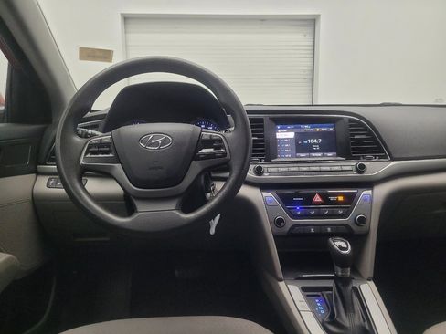 Used 2018 Hyundai Elantra SEL FWD image 22