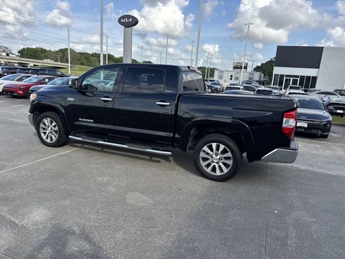 Used 2017 Toyota Tundra Limited image 24