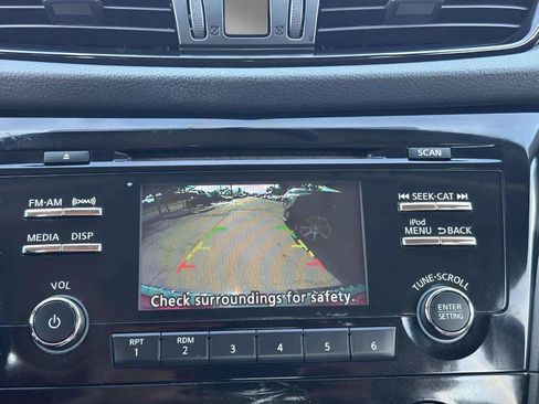 Used 2017 Nissan Rogue Sport S AWD/4WD image 26
