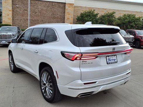 Used 2025 Buick Enclave Avenir w/ Super Cruise Package FWD image 26