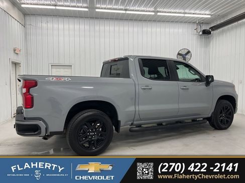 Used 2025 Chevrolet Silverado 1500 RST w/ Convenience Package II image 2