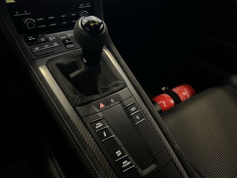 Used 2025 Porsche 718 Cayman GT4 RS image 18