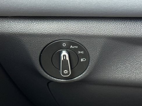 New 2026 Volkswagen Jetta SE FWD image 22