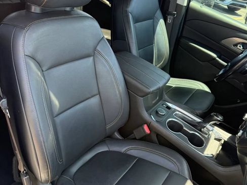 Used 2019 Chevrolet Traverse RS FWD image 26