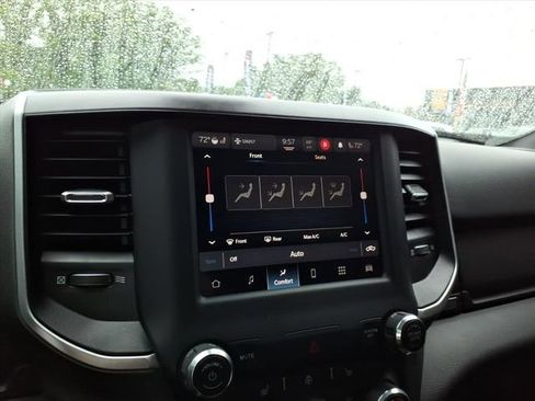 Used 2022 RAM 1500 Big Horn AWD/4WD image 19