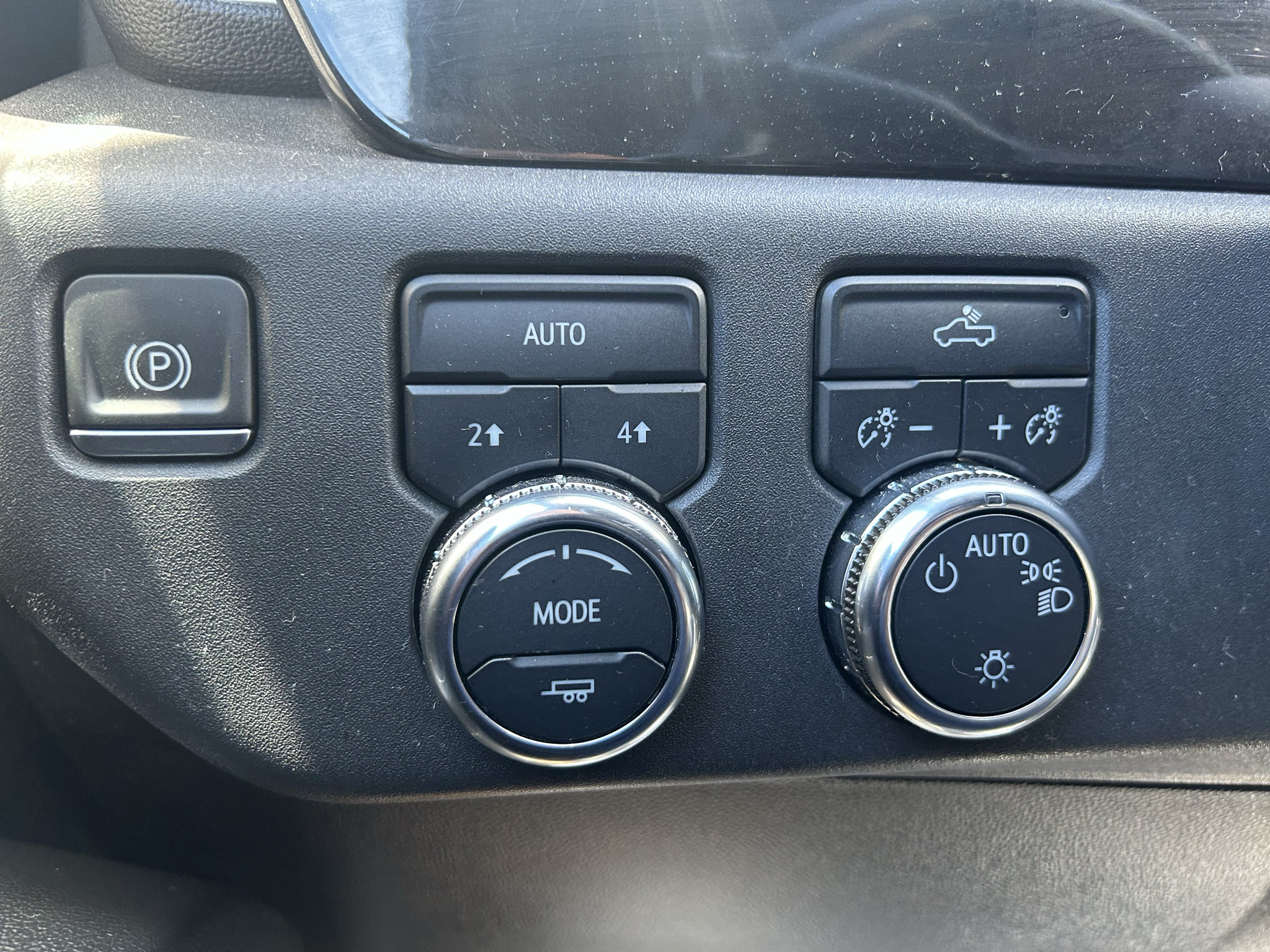 Used 2024 GMC Sierra 1500 SLE AWD/4WD image 21
