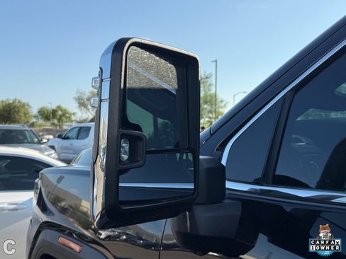 Used 2022 GMC Sierra 2500 Denali w/ Denali Black Diamond Edition AWD/4WD image 14