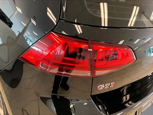Used 2017 Volkswagen GTI Autobahn FWD image 26