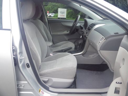 Used 2009 Toyota Corolla LE FWD image 14