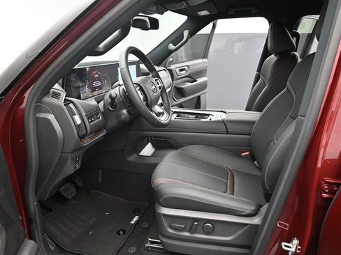 Used 2026 Nissan Armada SL w/ Captain's Chari Seat Package RWD image 15