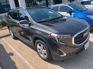 Used 2020 GMC Terrain SLE w/ Driver Convenience Package image 1