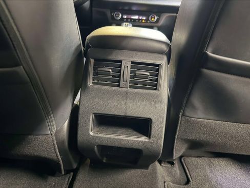 Used 2022 Mitsubishi Outlander SE AWD/4WD image 22