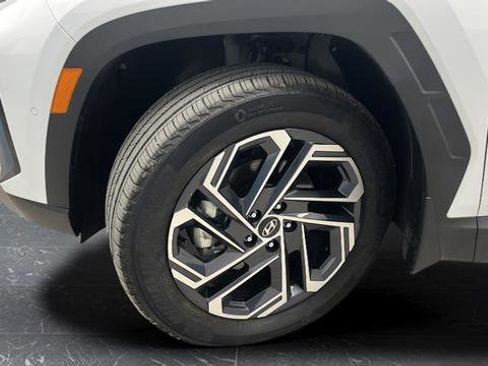 Used 2025 Hyundai Tucson Limited AWD/4WD image 37