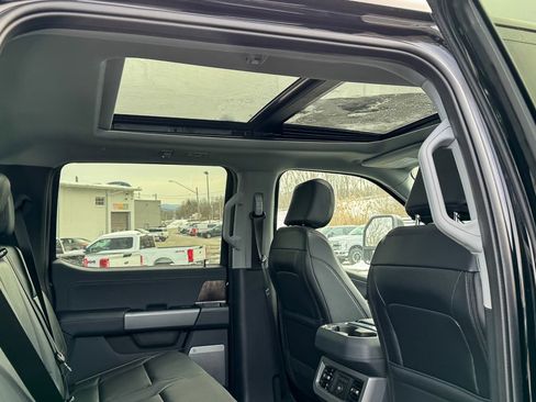 New 2026 Ford F350 Lariat w/ Black Appearance Package image 23
