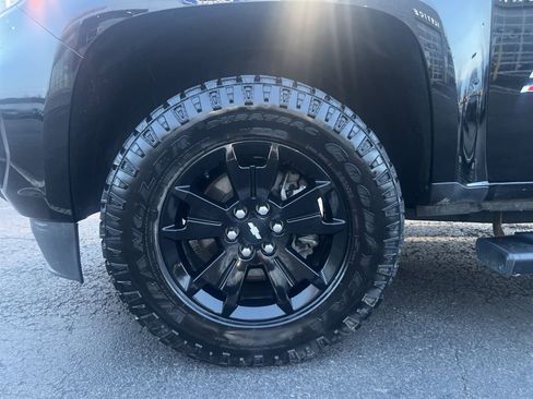 Used 2022 Chevrolet Colorado Z71 w/ Z71 Midnight Edition image 18