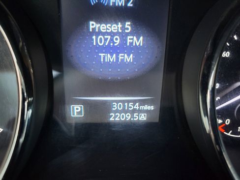 Used 2015 Nissan Rogue S FWD image 36