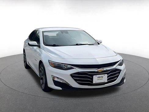 Used 2024 Chevrolet Malibu LT image 1