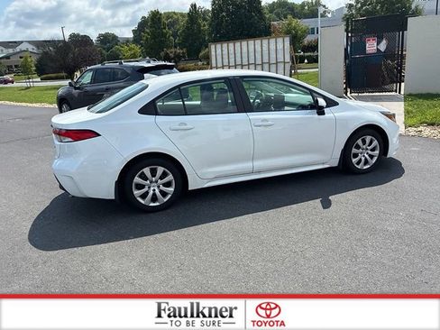 Certified 2025 Toyota Corolla LE FWD image 7