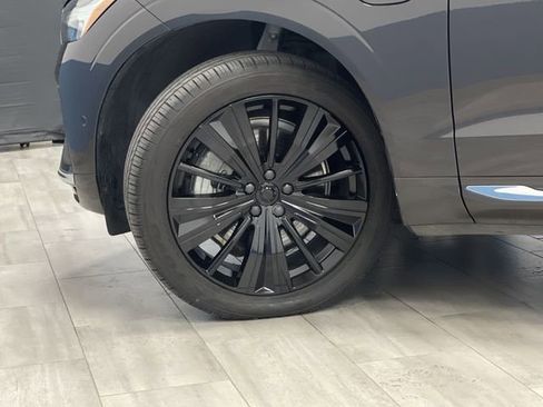 Used 2022 Volvo XC60 T8 Inscription w/ Advanced Package image 35