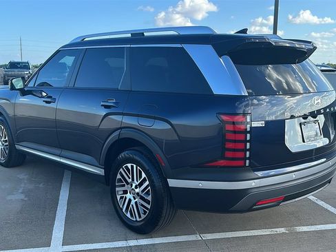 Used 2026 Hyundai Palisade SEL FWD image 11