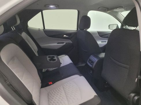 Used 2021 Chevrolet Equinox LT FWD image 19