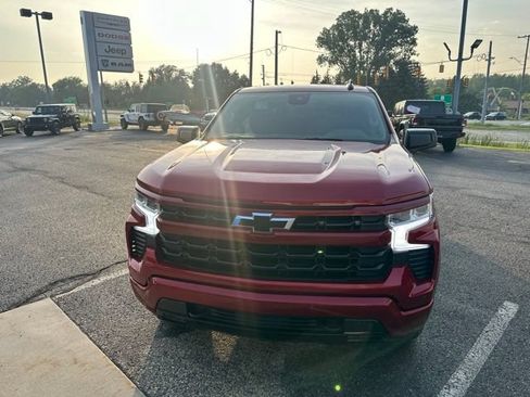 Used 2024 Chevrolet Silverado 1500 RST AWD/4WD image 2