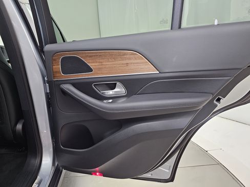 Certified 2025 Mercedes-Benz GLE 450 GLE 450 image 32