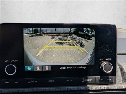 Used 2024 Honda CR-V LX image 13