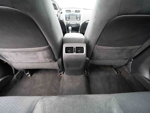 Used 2015 Nissan Altima 2.5 SV w/ Convenience Package image 22