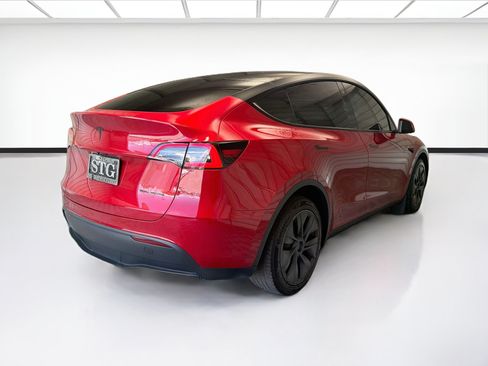 Used 2023 Tesla Model Y Long Range AWD/4WD image 4