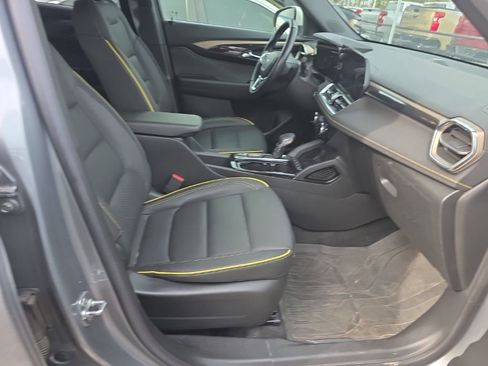 Used 2024 Chevrolet TrailBlazer ACTIV w/ Driver Confidence Package image 6