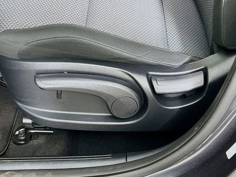 Used 2022 Kia Soul LX w/ Technology Package image 11