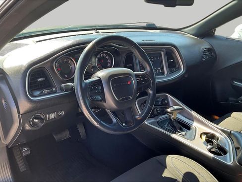 Used 2019 Dodge Challenger SXT RWD image 17
