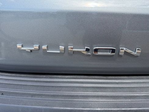 Used 2025 GMC Yukon Denali AWD/4WD image 47
