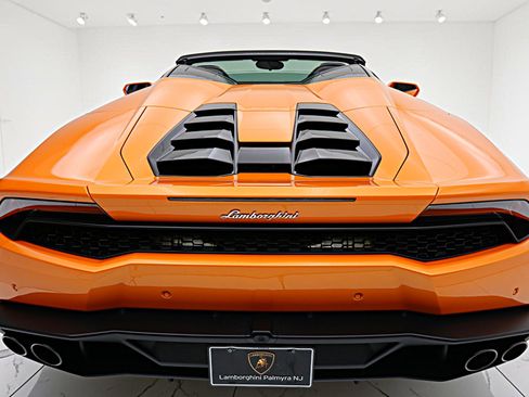 Used 2017 Lamborghini Huracan LP 610-4 AWD/4WD image 19
