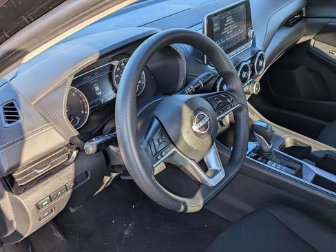 Used 2024 Nissan Sentra SV FWD image 12