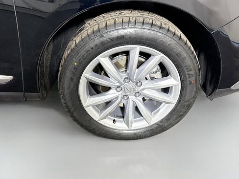 Used 2024 Acura RDX SH-AWD image 32