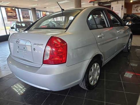 Used 2009 Hyundai Accent GLS image 5
