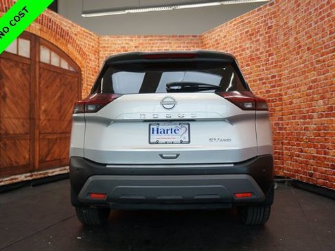 Used 2022 Nissan Rogue SV w/ SV Premium Package image 6