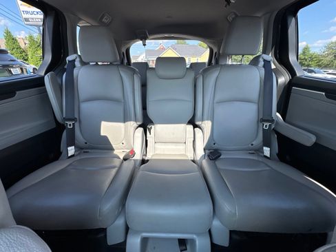 Used 2018 Honda Odyssey EX-L image 21