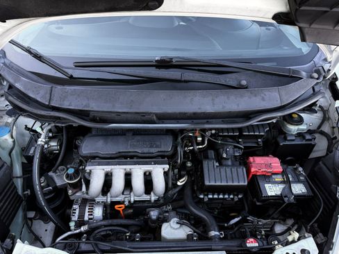 Used 2010 Honda Fit Sport image 34